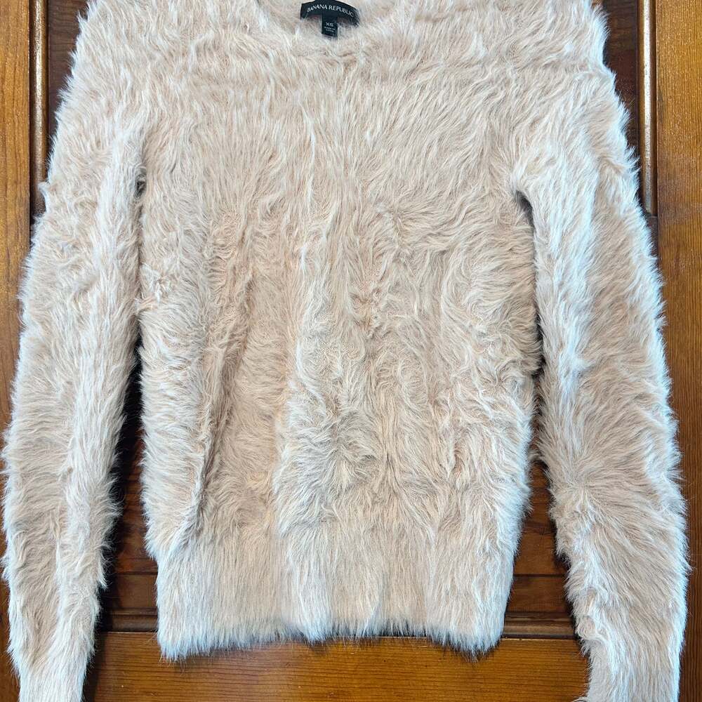 Banana Republic Blush Pink Faux Fur Eyelash Knit Sweater